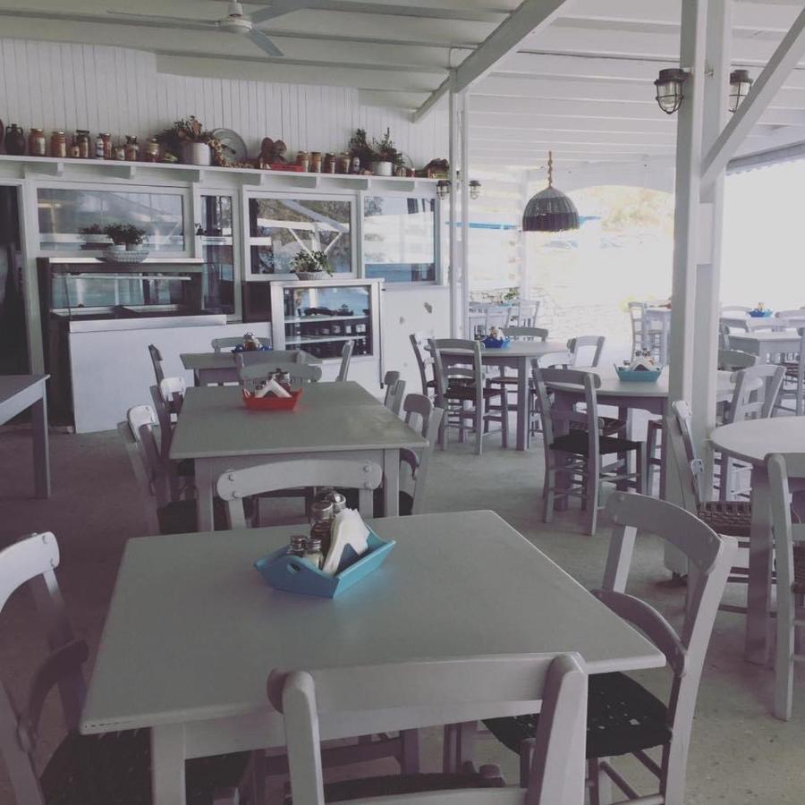 לוגאראס Fisilanis Beachfront Hotel מראה חיצוני תמונה