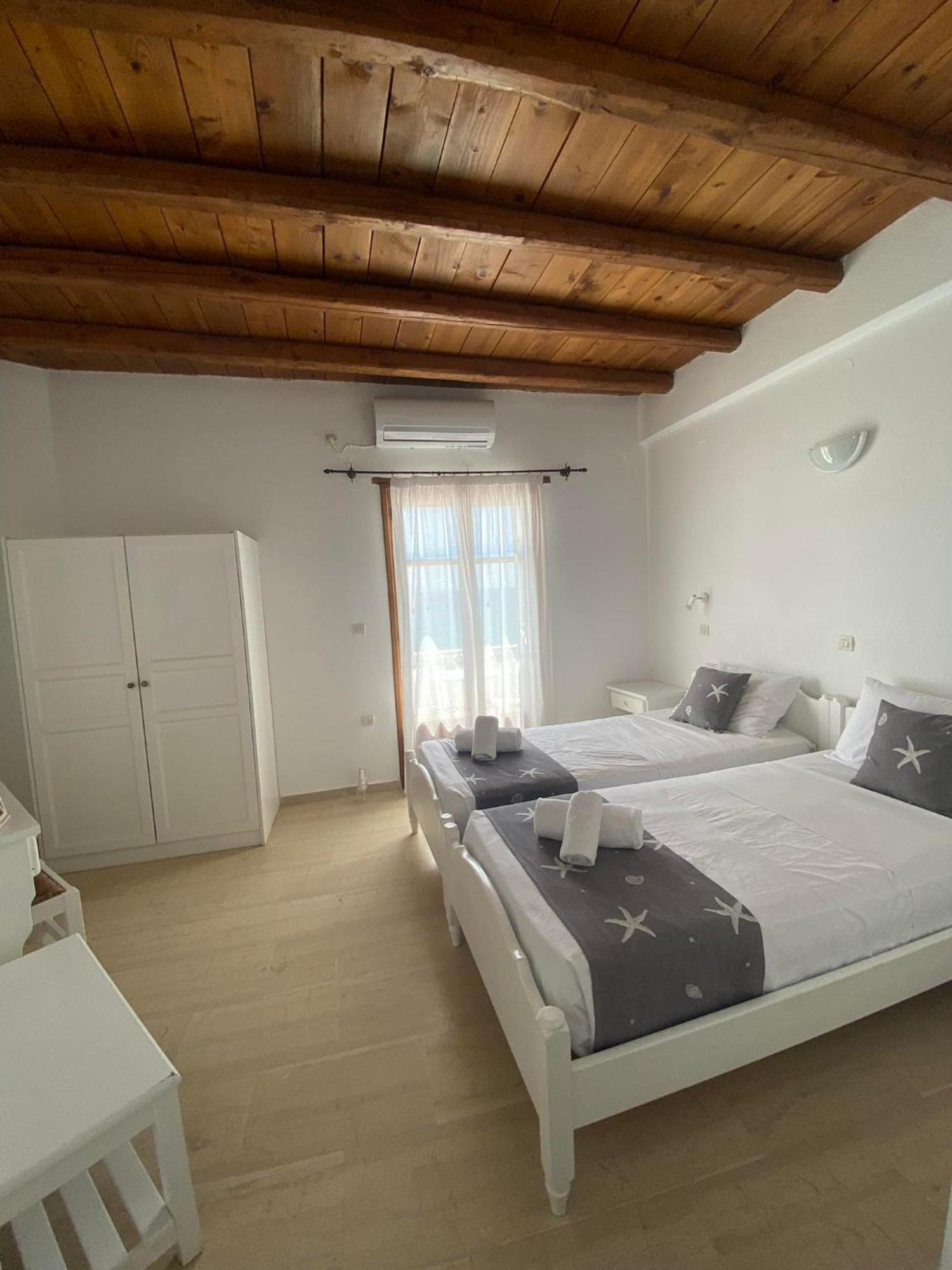 לוגאראס Fisilanis Beachfront Hotel מראה חיצוני תמונה